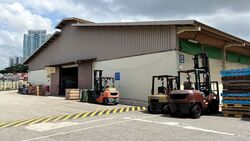 Geylang Bahru (D12), Warehouse #527894911